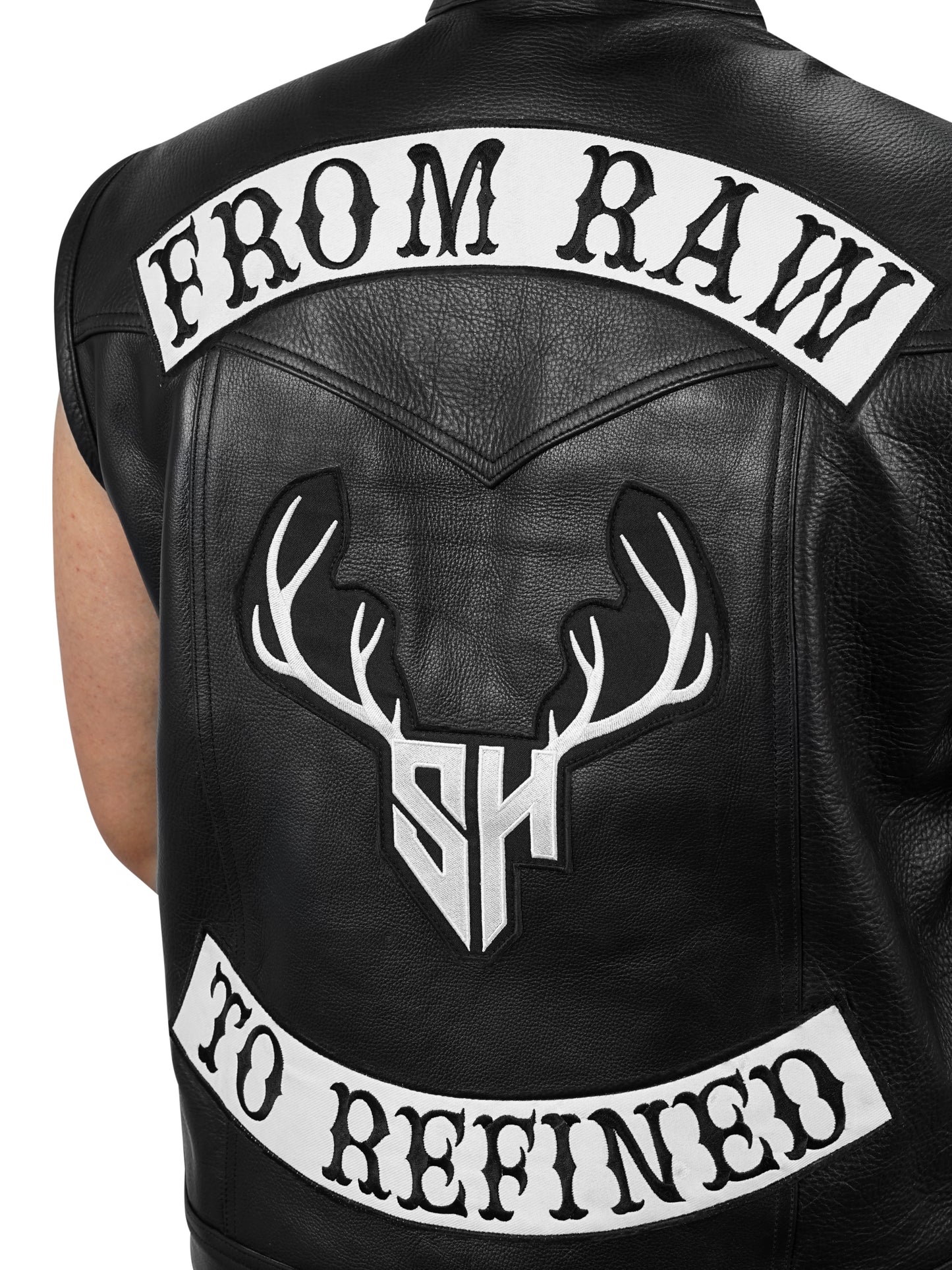 Motorrad Lederweste Herren, Biker Weste Herren, Club Lederweste Herren, Motorrad Kutte Herren, Lederweste Motorrad Club, Personalisierte Bikerweste, Echte Lederweste Herren, Schwarze Lederweste Herren, Rocker Weste Leder, Custom Motorradweste, Motorrad Club Weste Herren, Lederkutte Motorrad, Biker Kutte Herren, Motorradweste mit Patches, MC Weste Herren, Lederweste mit Stickerei, Motorrad Club Kutte, Herren Motorradweste Leder, Lederweste für Biker, Motorrad Club Kleidung, Personalisierte Motorradweste, Led
